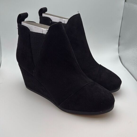 Dunes Women's Pull On  Wedge Bootie, Soft Vegan Suede SIZE 8 WIDE BLACK - Picture 1 of 7